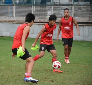 DSK Shivajians FC practice