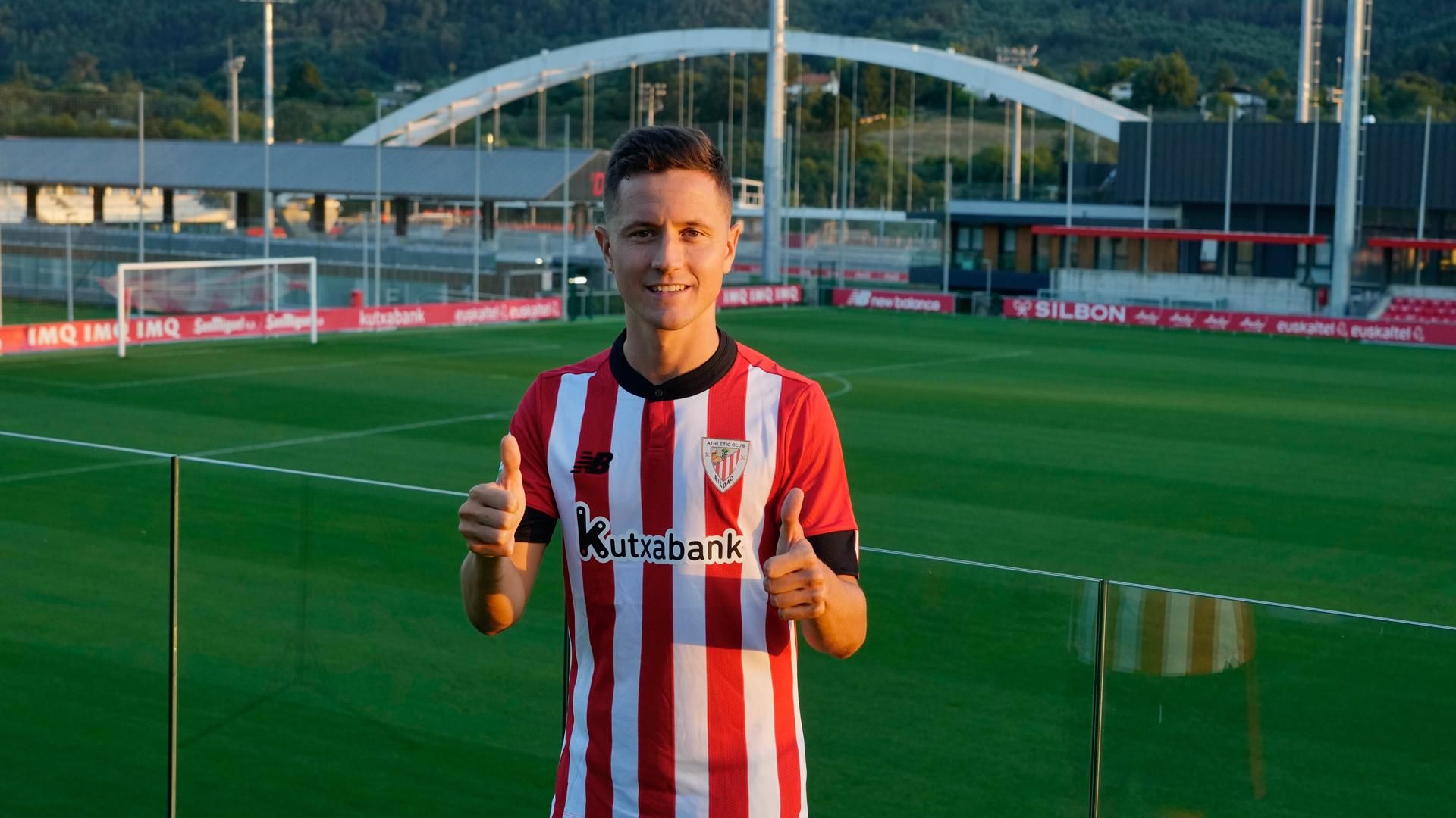 Paris Saint-Germain loan Ander Herrera to Athletic Bilbao!