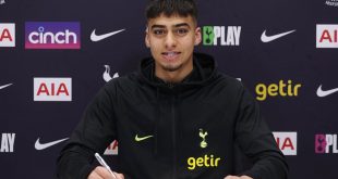 Tottenham Hotspur hand Will Andiyapan his first professional contract!