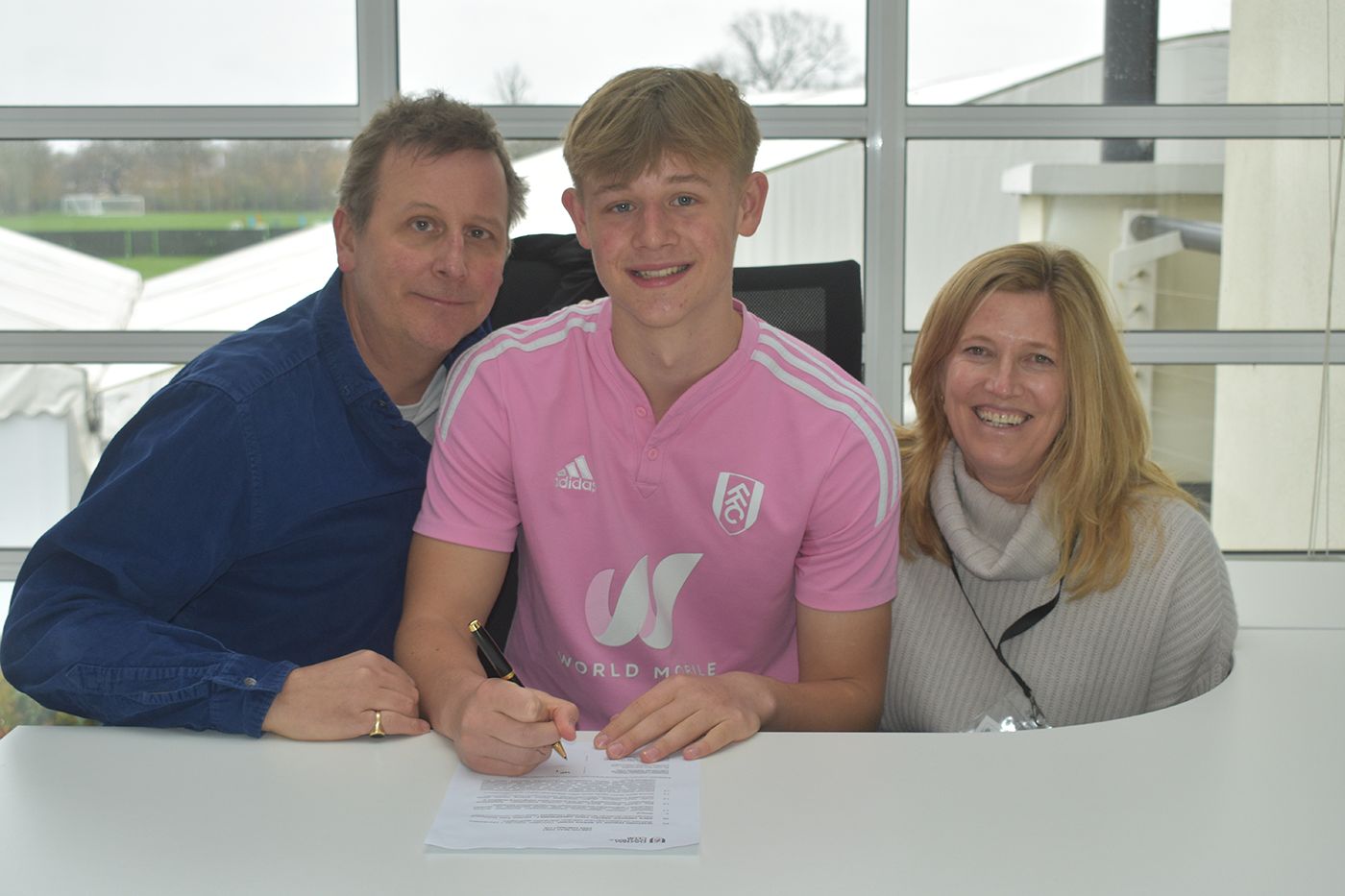 Fulham FC youngster Luc De Fougerolles signs pro contract!