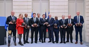 FIFA celebrates 120th anniversary of foundation in Paris!