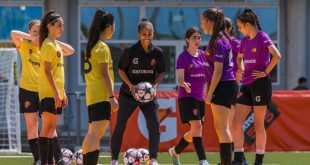 Gatorade & football icons boost confidence of young female athletes!