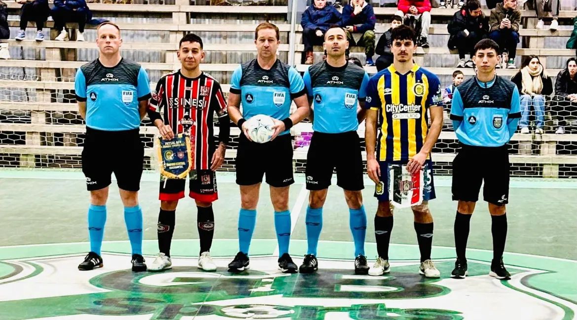 OFC Futsal referees officiate in top Argentina competition!