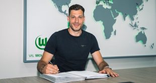 VfL Wolfsburg sign keeper Marius Müller!